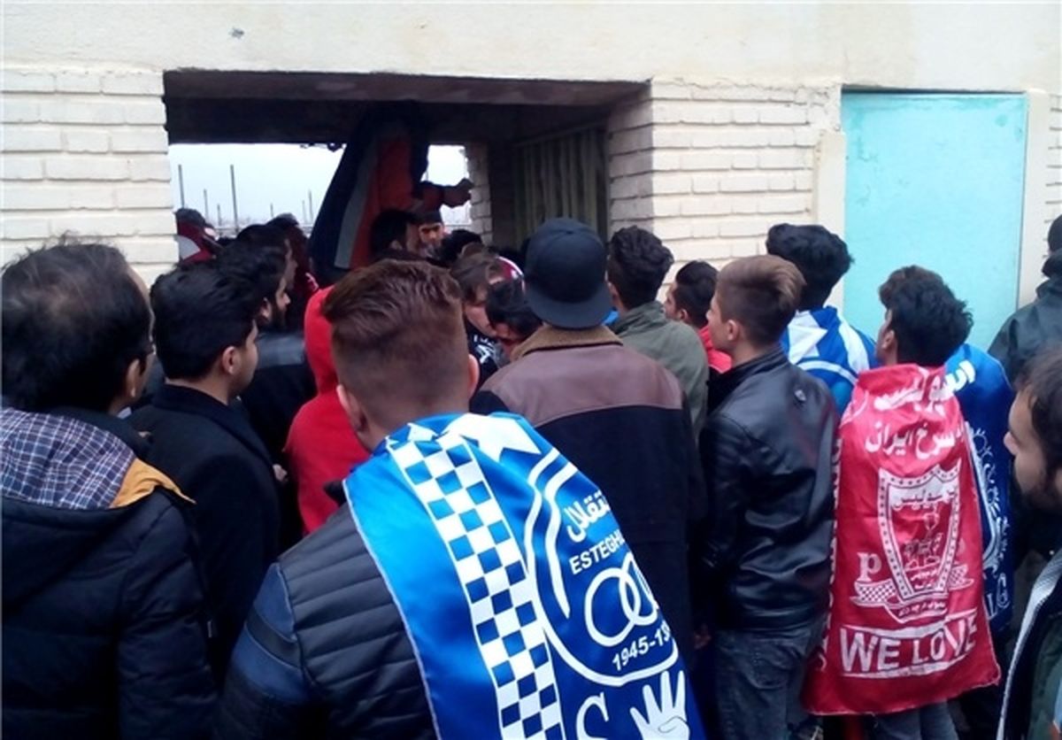  بازی دو سر باخت پرسپولیس با بلیط کاغذی!