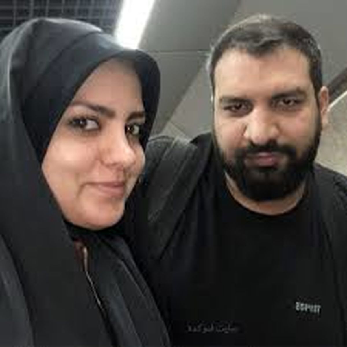 قربون صدقه خانم مجری برای همسرش/عکس