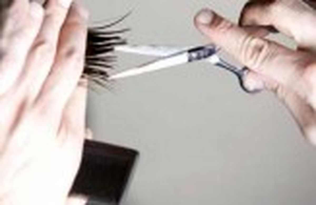 سلفی آقای بازیگر در آرایشگاه شخصی اش!/ عکس