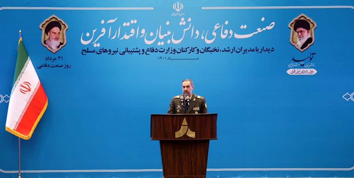   وزیر دفاع : در حوزه پهپادی به دنبال عملیات ترکیبی هستیم