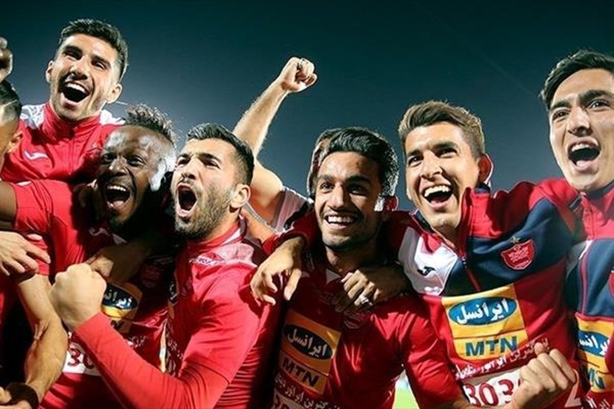 خوشحالی عجیب شاگردان برانکو با بالا رفتن از فنس‌ها؛ چند هوادار دستگیر شدند