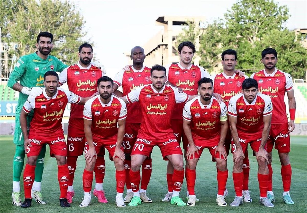بازیکنان پرسپولیس در سوگ رئیس جمهور + عکس