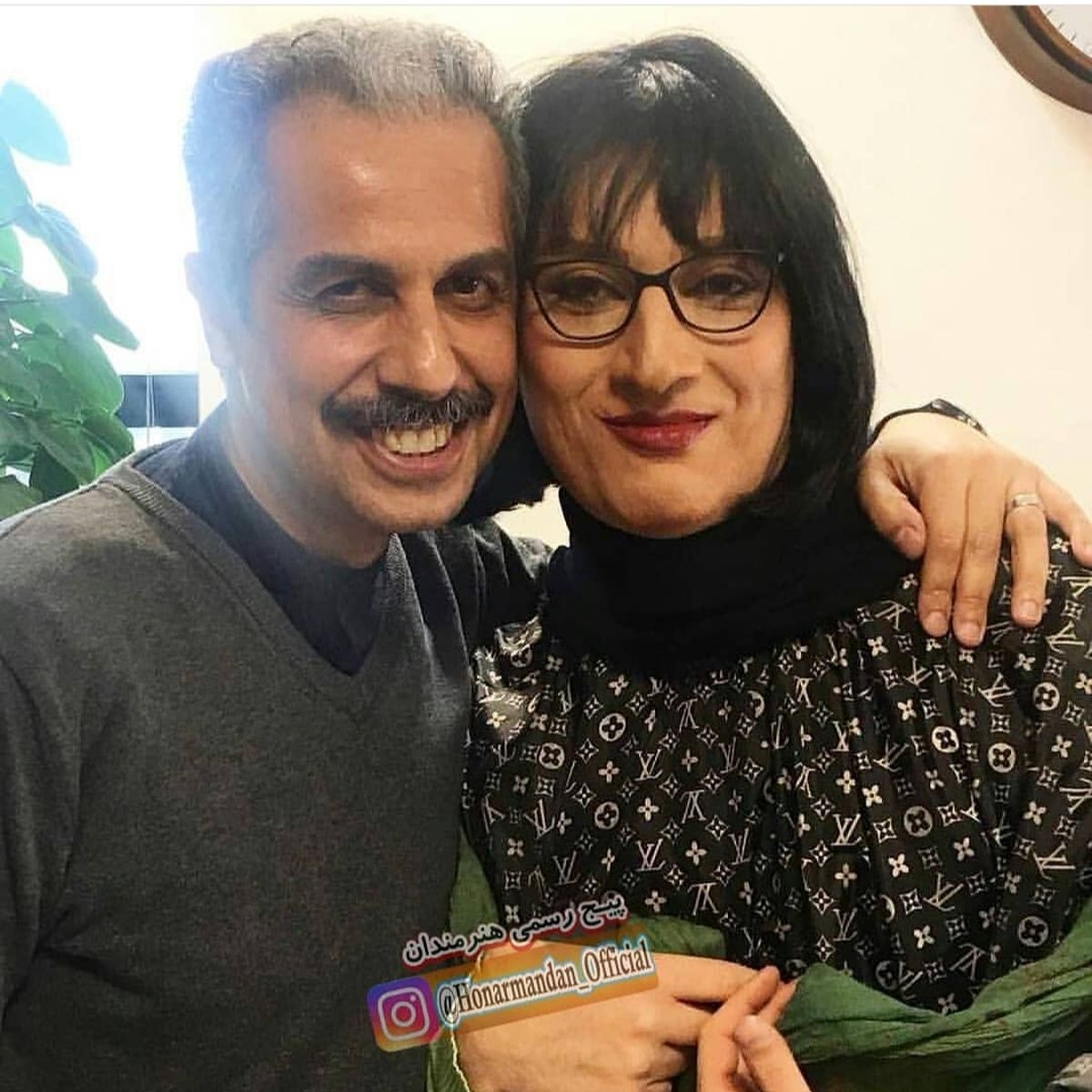 عکس جنجالی جواد رضویان با زن بی حجاب!