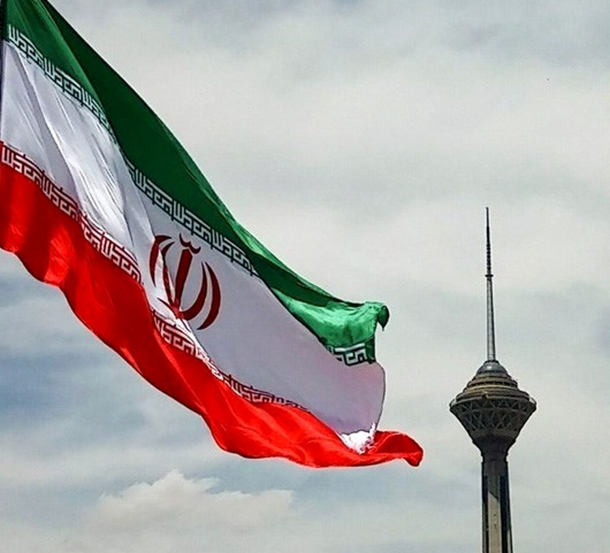  برج میلاد به استقبال ماه خدا رفت 