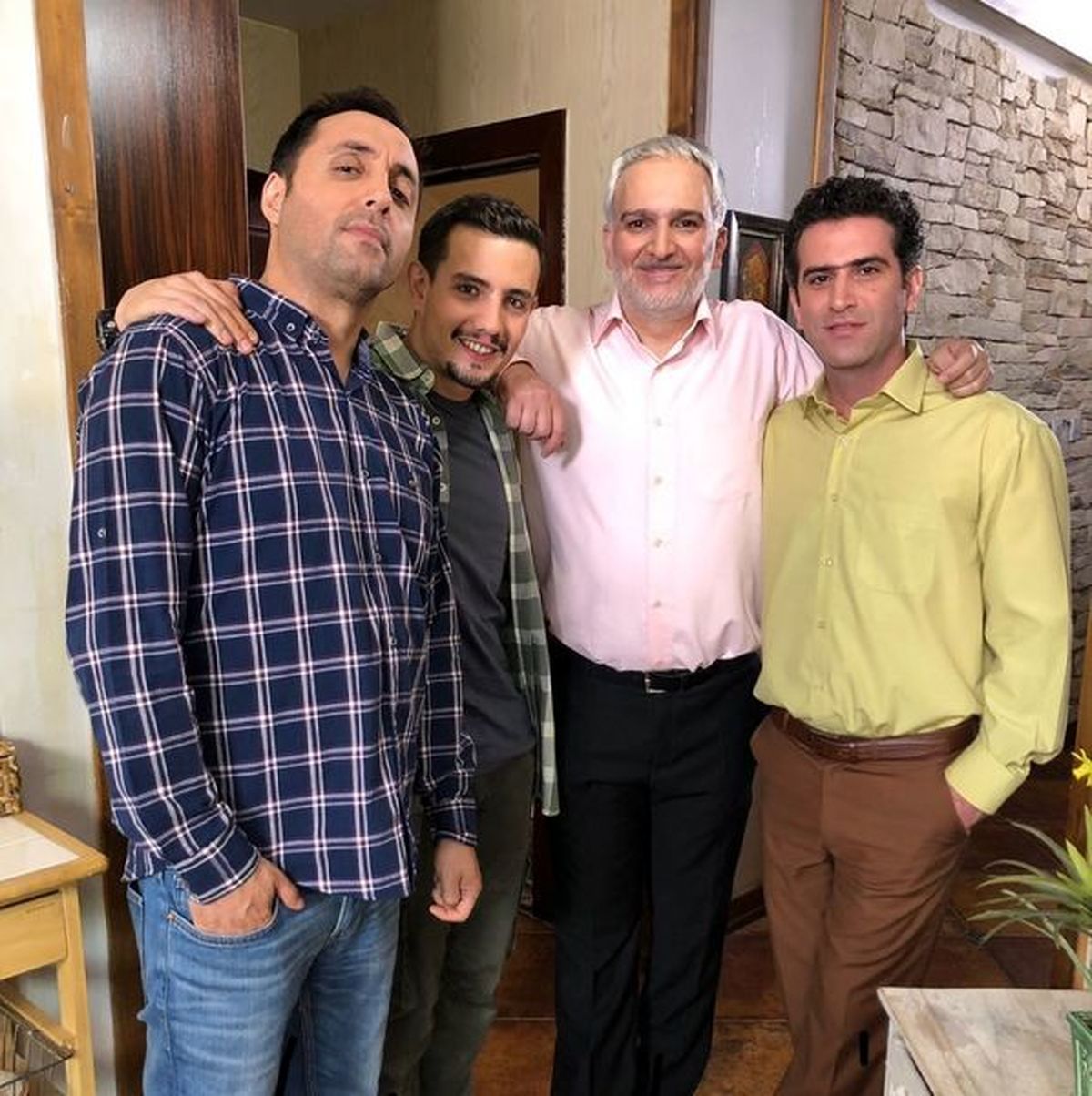 فوق لیسانسه ها مشهور در یک قاب + عکس