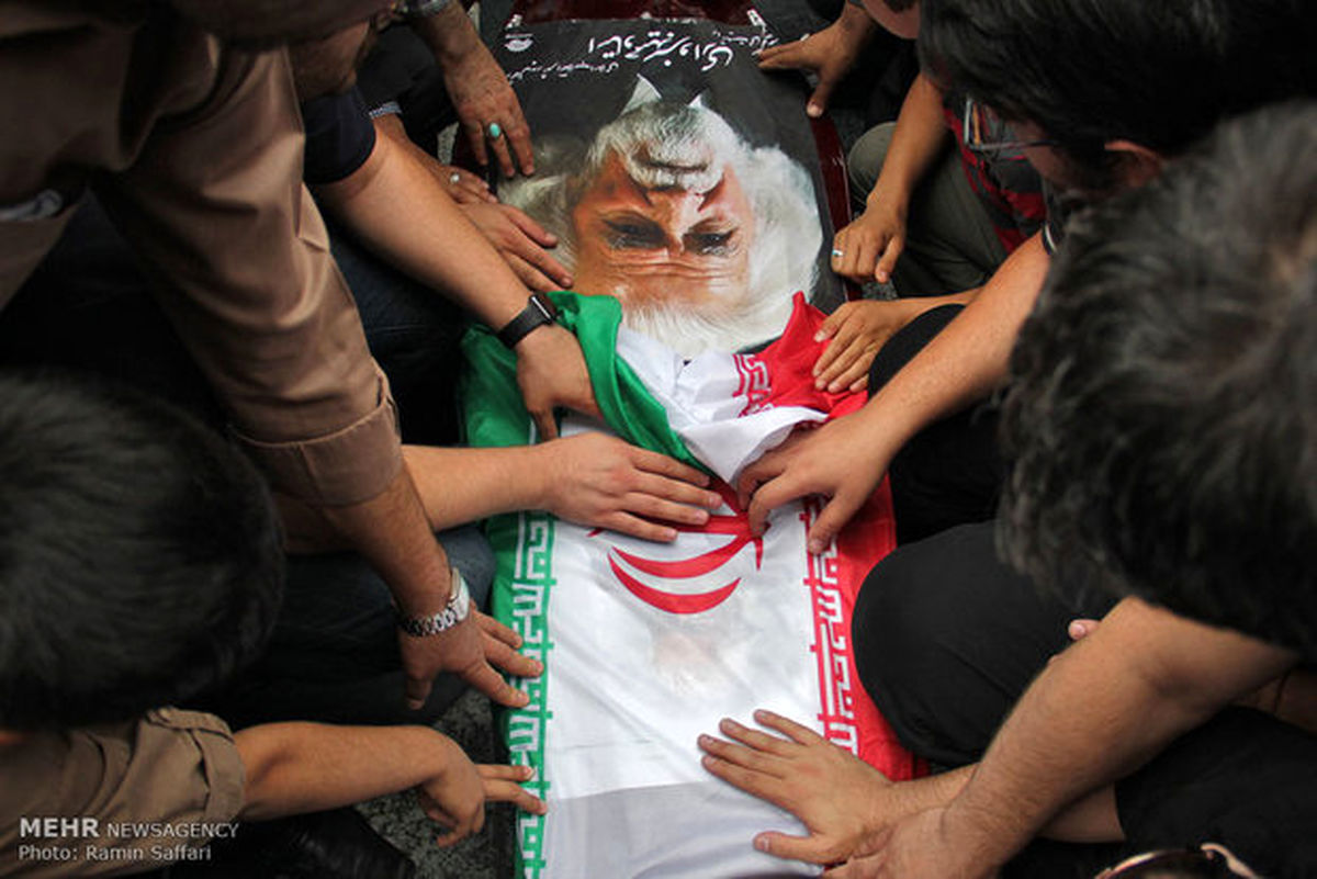پیکر پدر شعر انقلاب در زادگاهش به خاک سپرده شد