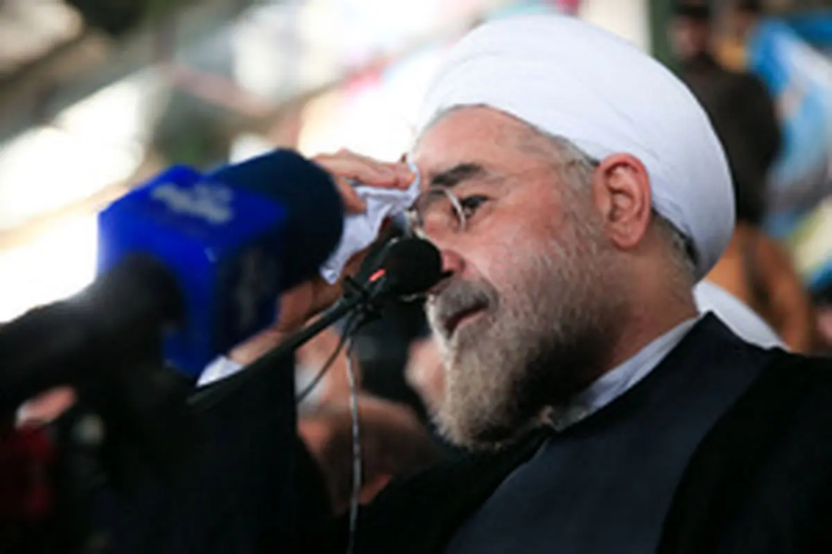 " روحانی‌خطی‌پررنگ‌بین‌خودواحمدی‌نژادکشید"