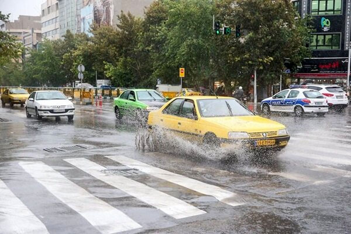 بارش شدید باران در ۶ استان / دمای صفر درجه‌ای در همدان