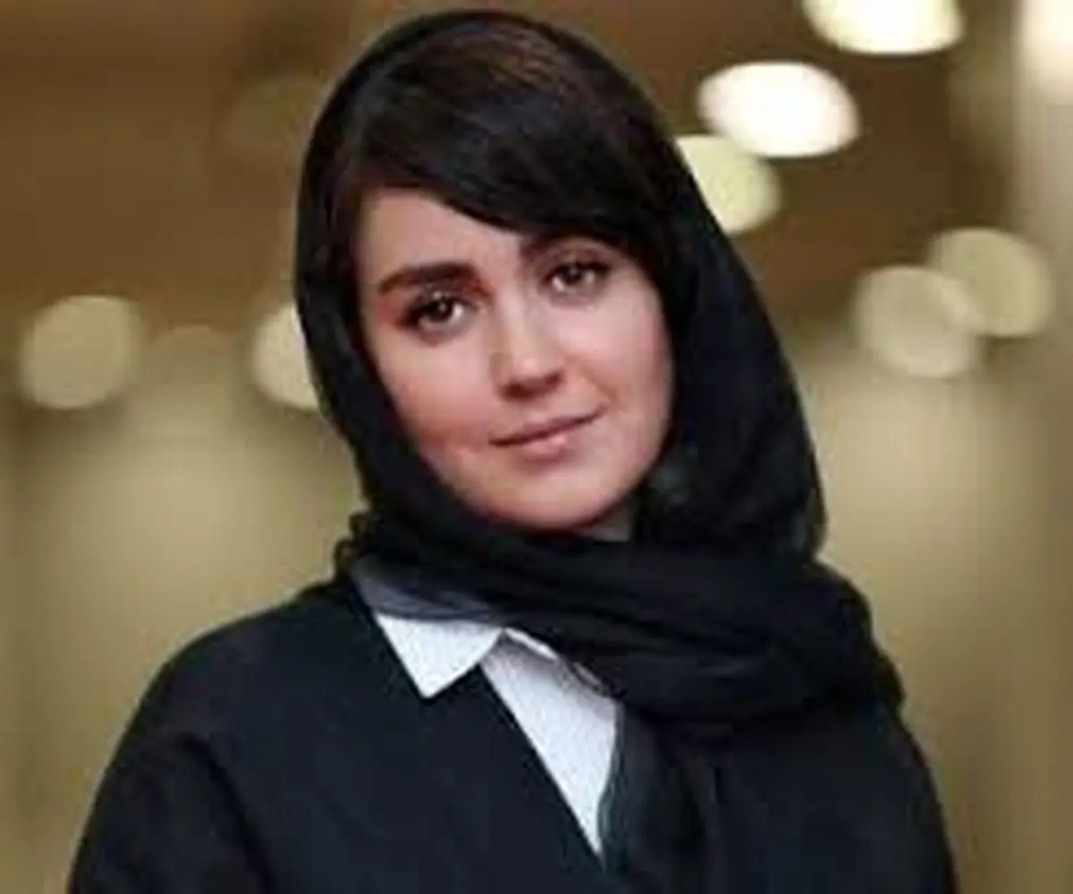  سلفی شلوغ پلوغ «افسانه پاکرو»