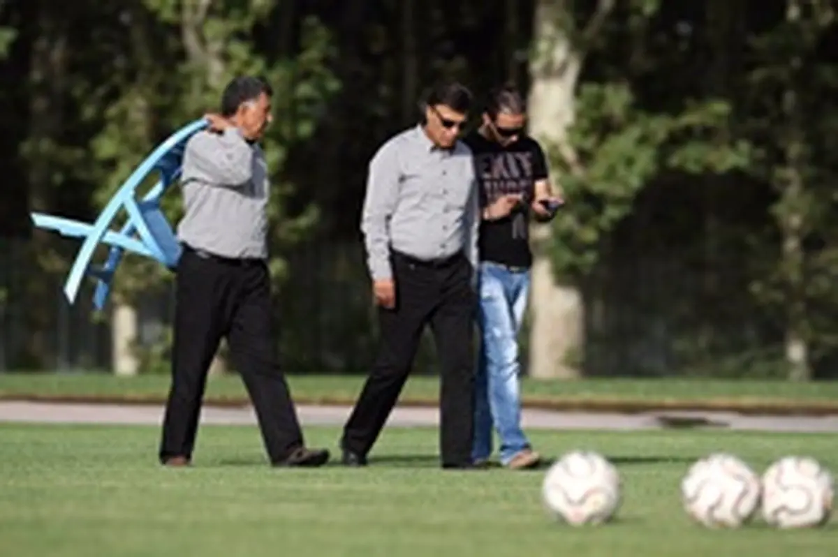 آقای مظلومی اصرار شما 1.2 میلیارد به استقلال ضرر زد