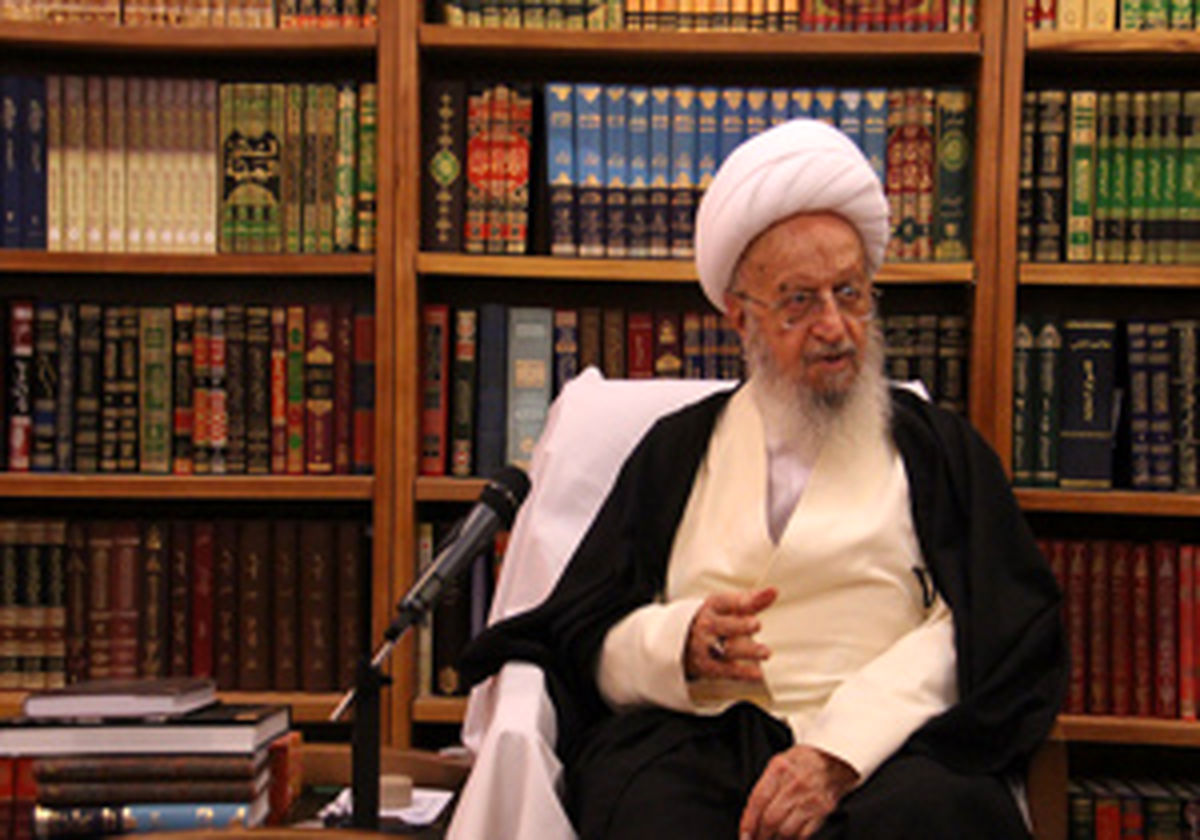 واکنش آیت الله العظمی مکارم به سفر نخست وزیر انگلیس به منطقه