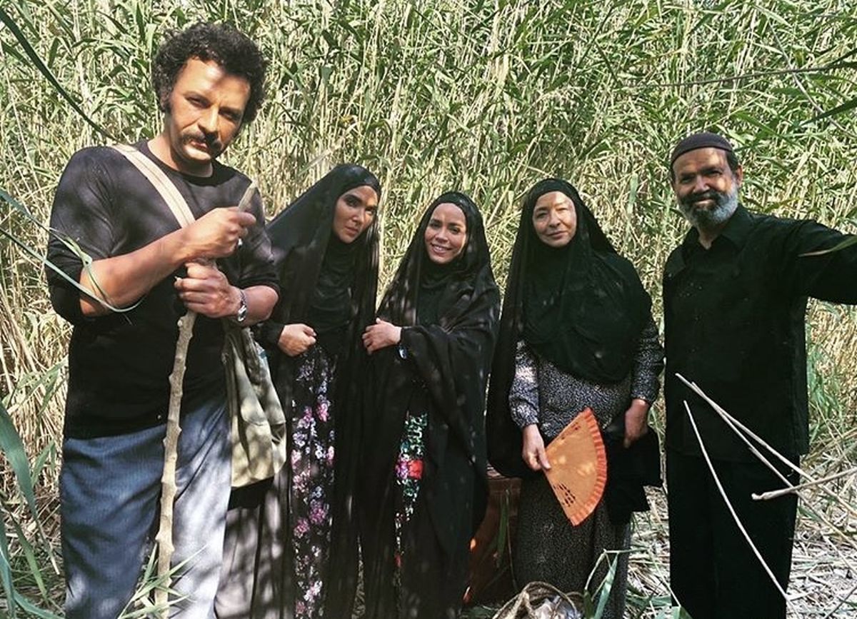 نجلایی ها در نیزار + عکی