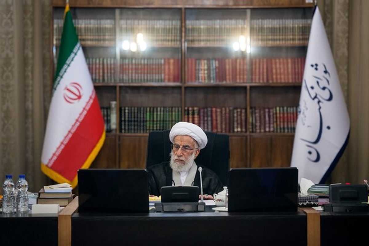 آیت‌الله جنتی: همه کشورهای اسلامی به یاری لبنان بشتابند
