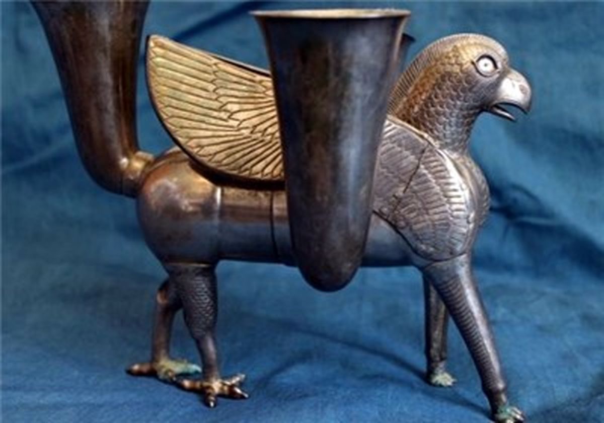 رونمایی از جام «شیر دال» بازگردانده شده