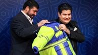 لباس سازمان اورژانس بر تن سالار عقیلی/عکس