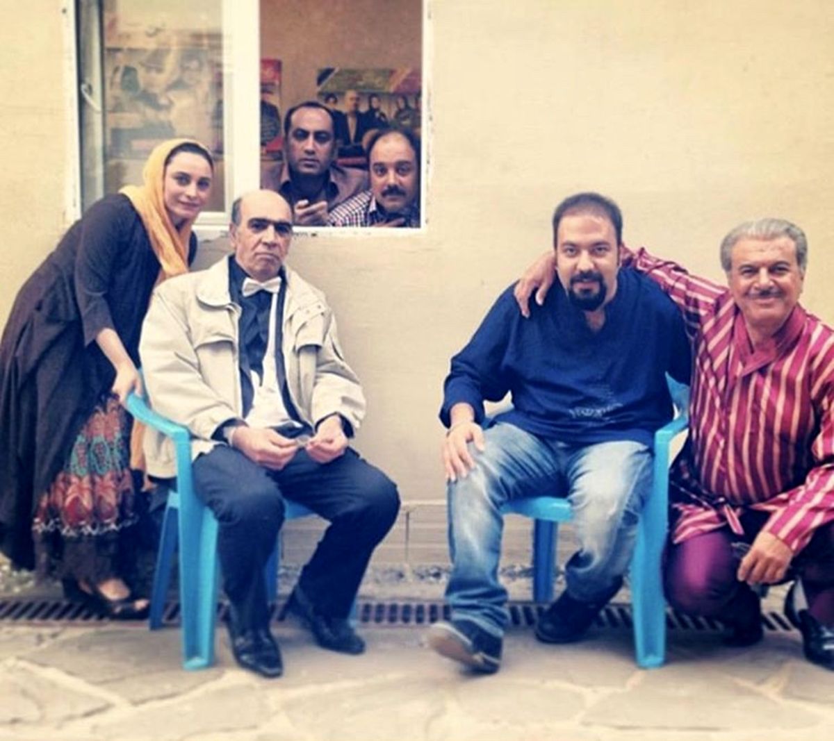 ویلای منی ها در یک قاب + عکس