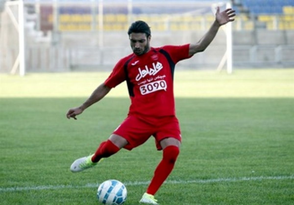 هدیه بازیکن پرسپولیس به یک طرفدار بیمار