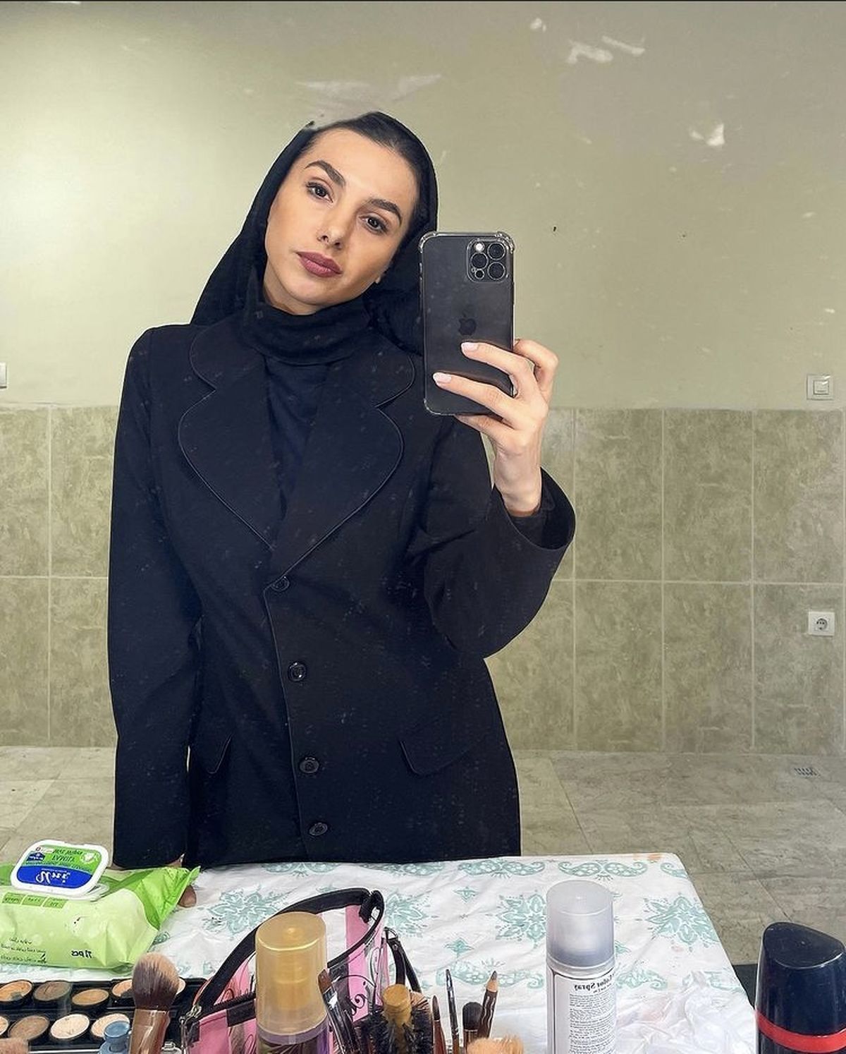 مشکی پوش شدن بازیگر جوان + عکس