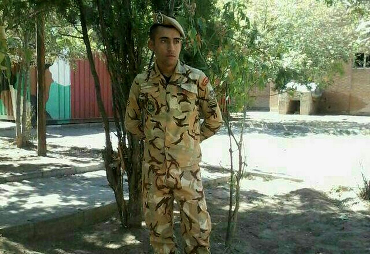 سربازی که پایش را برای نجات یک حیوان داد