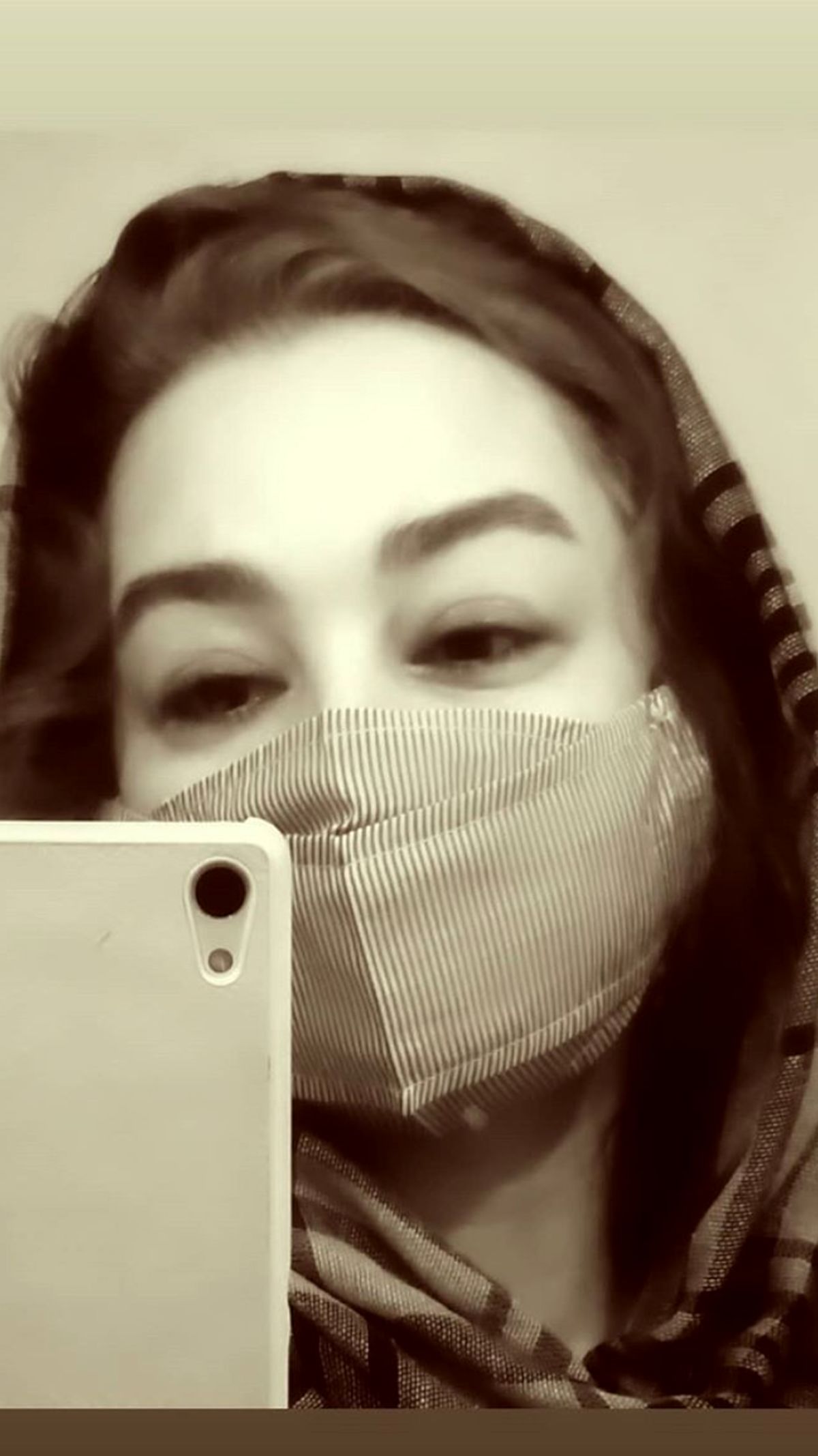 عکس جدید ماهایا پطروسیان با ماسک