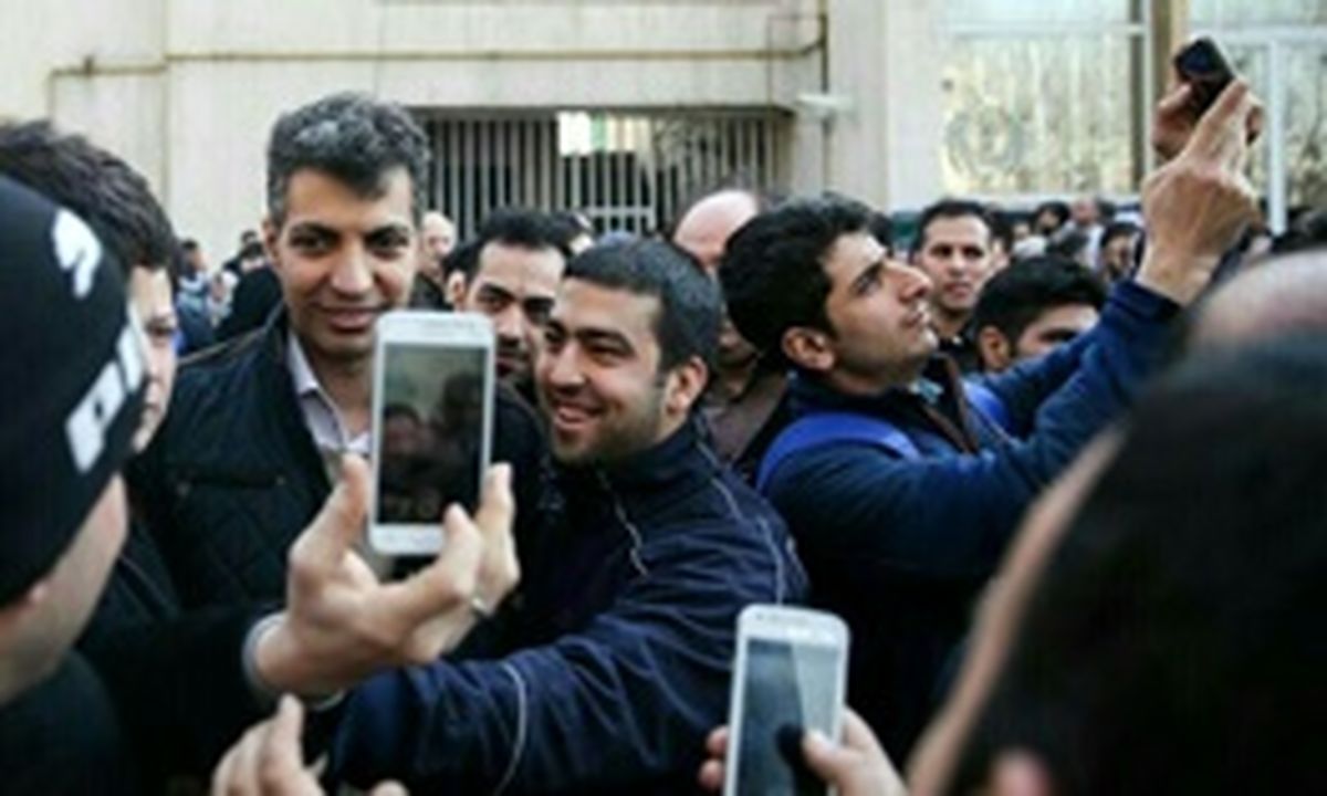 تخت سلطنت عادل فردوسی پور در جام جهانی 2018