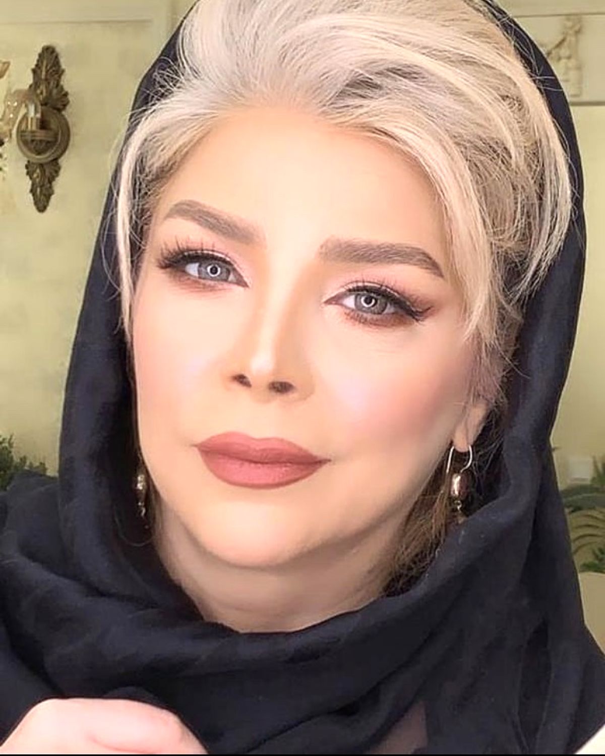 ظاهر متفاوت شیوا خنیاگر + عکس