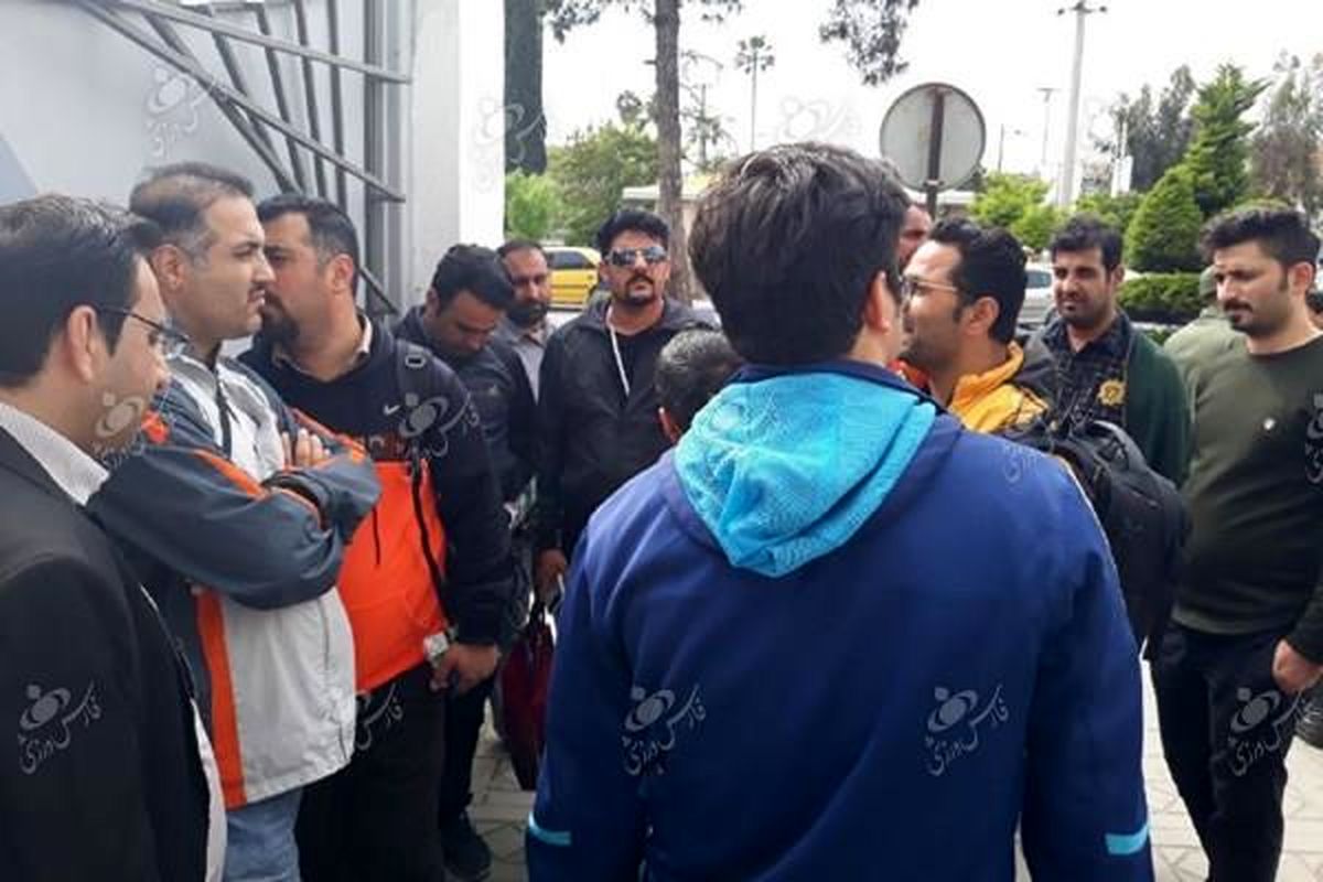 سر بازیکن شیرازی شکست