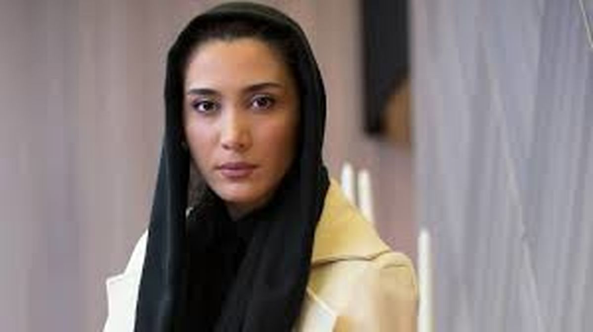 لبخندِ ملیح «نیکی مظفری»
