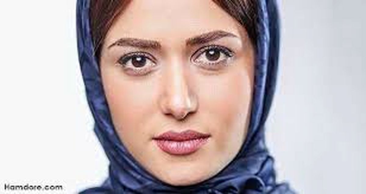 آفتاب گرفتن «پریناز ایزدیار» درکنار ساحل/ عکس
