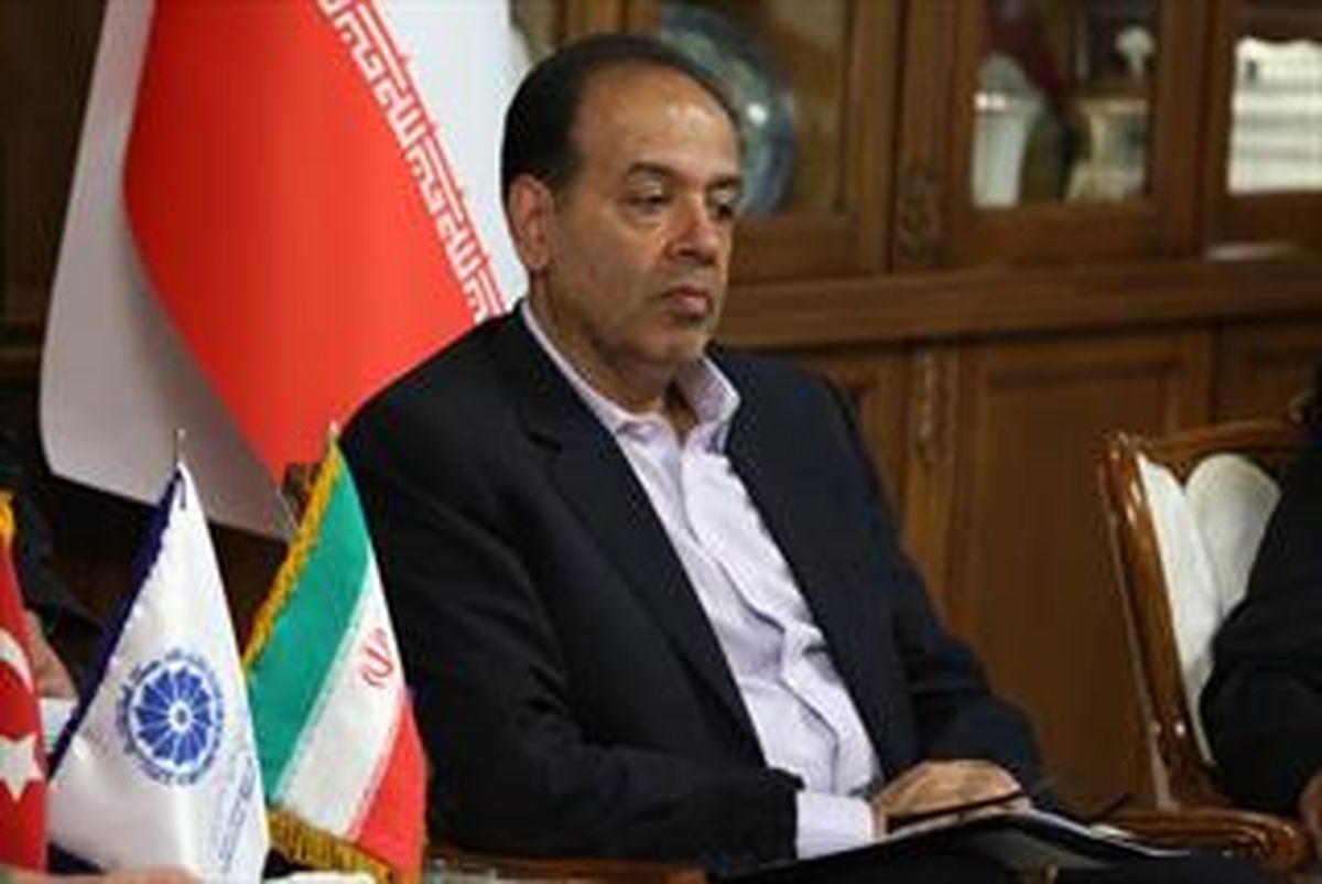 هیئت رئیسه اتاق ایران استعفای جلال‌پور را نپذیرفت
