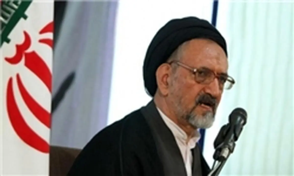 گفتند از امام تصویری لیبرال می‌سازی