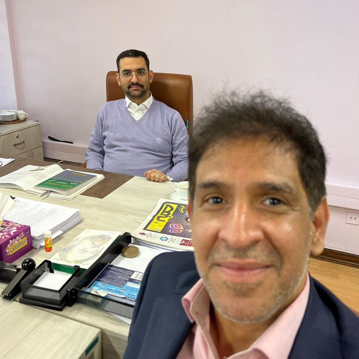 تغییر چهره آذری جهرمی در محل کارش سوژه شد+عکس