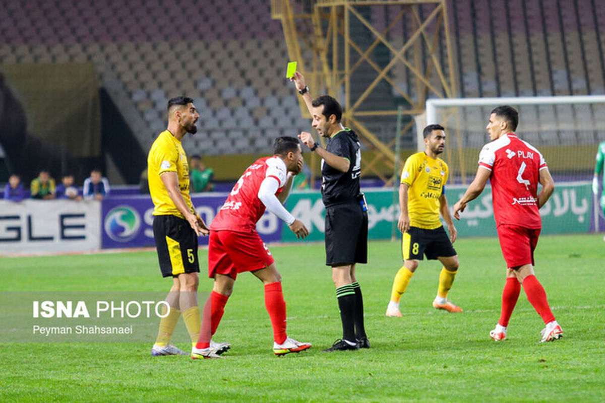 فیفا مجوز استفاده از VAR را داد / بنیادی‌فر داور داربی ۱۰۲