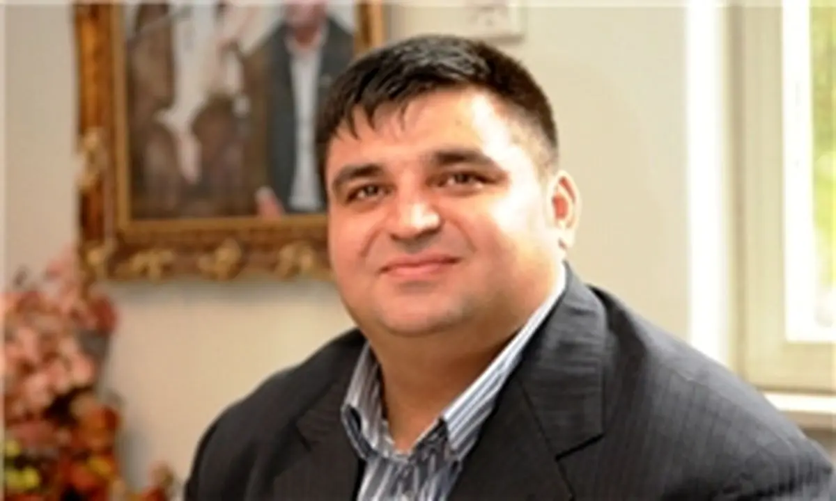 بهداد مگر عقل ندارد که این حرف‌ها را می‌زند؟