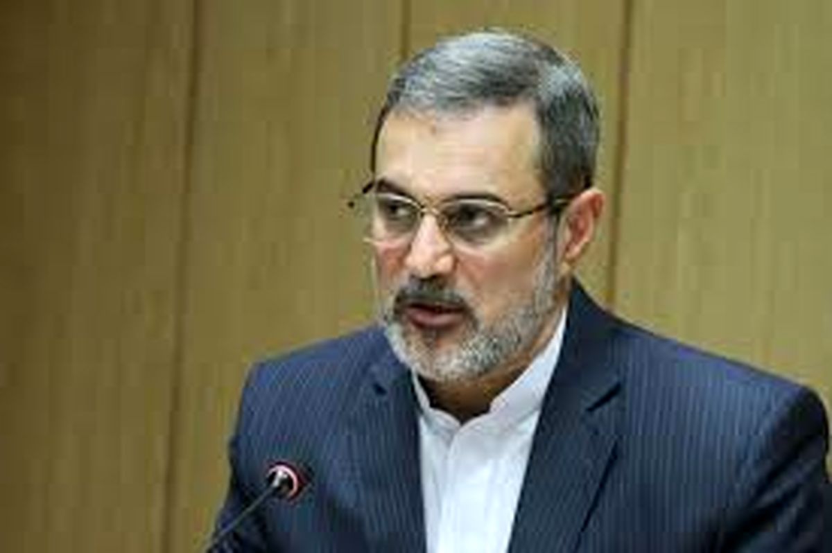 چرایی ضرر آغاز آموزش زبان خارجی از دوره پیش‌دبستانی از زبان آقای وزیر