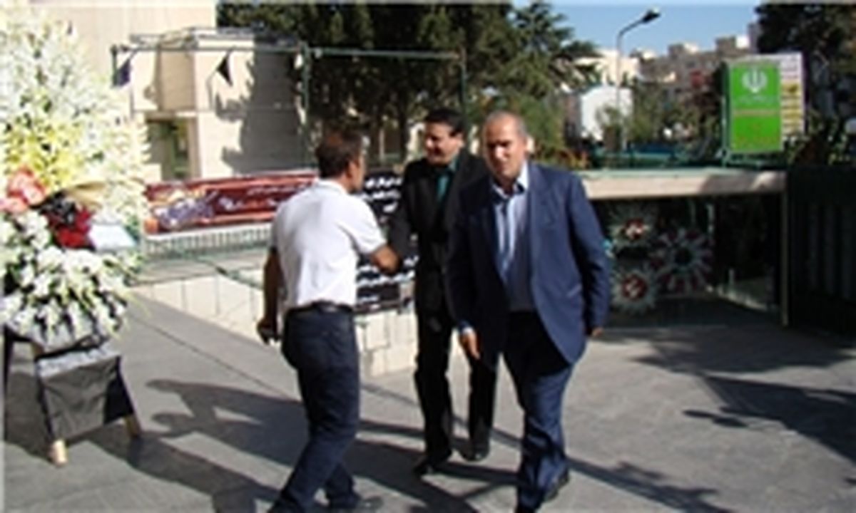 حضور بزرگان فوتبال در مراسم ختم بابا حاجی/ عکس