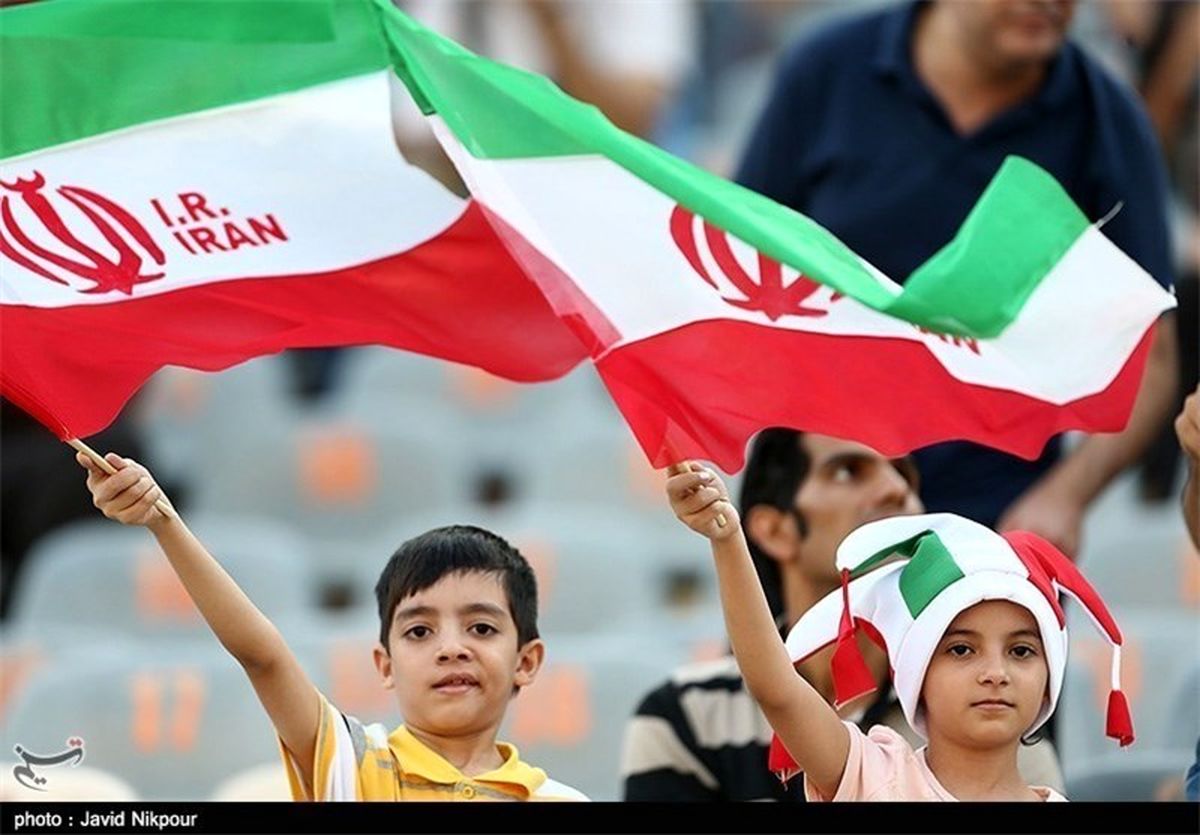 حضور تماشاگران در ورزشگاه آزادی ۸ ساعت مانده به آغاز بازی