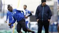 بجای این کارها در زمین حرف‌تان را بزنید!