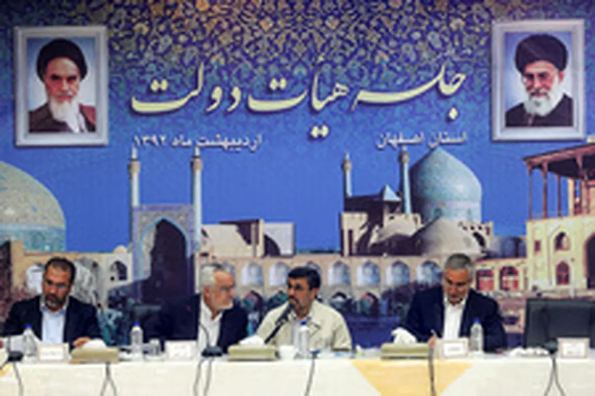 هرکس هرچه می‌خواهد علیه دولت بگوید
