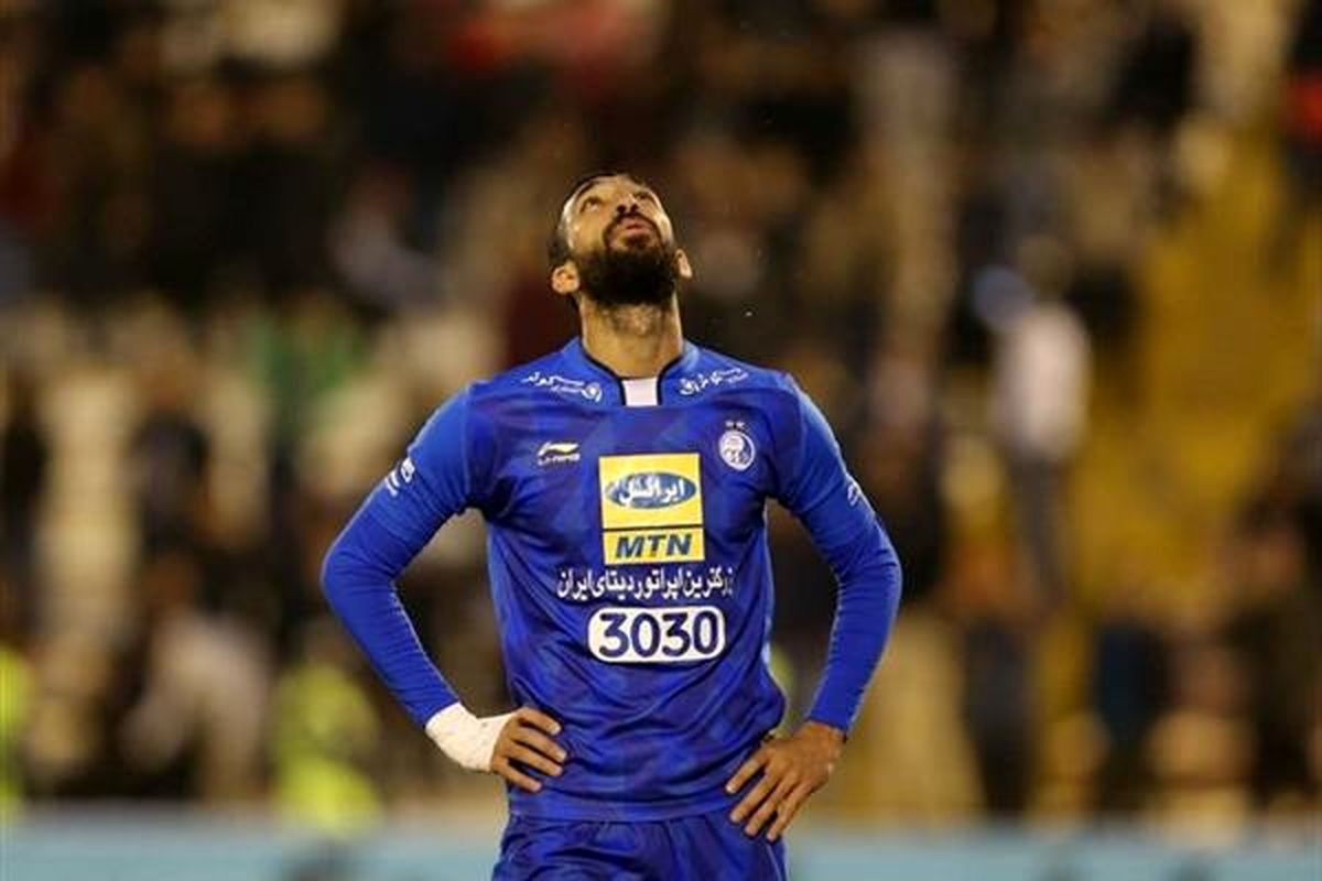 چشمی: اعتقادی به خطای پنالتی ذوب‌آهن ندارم!