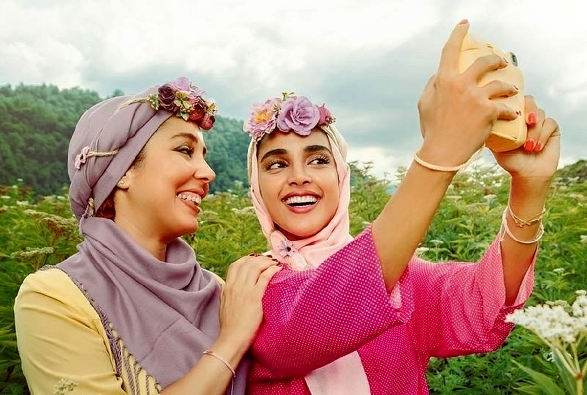 سلفی زیبای الهه حصاری در طبیعت