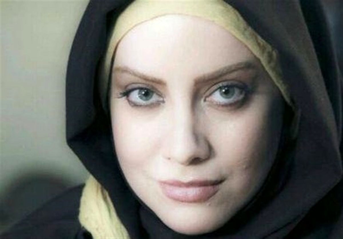 خانم بازیگر کیک‌بوکسینگ تمرین می‌کند!