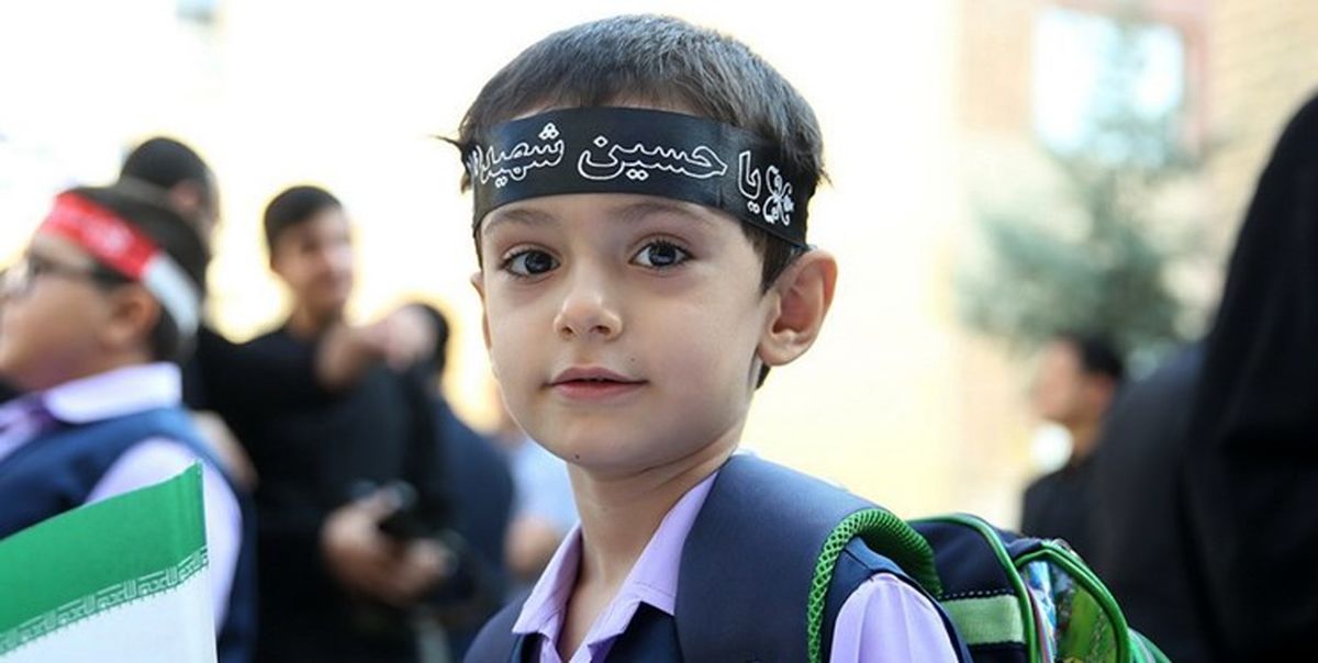 زنگ استکبارستیزی در مدارس کشور طنین‌انداز شد
