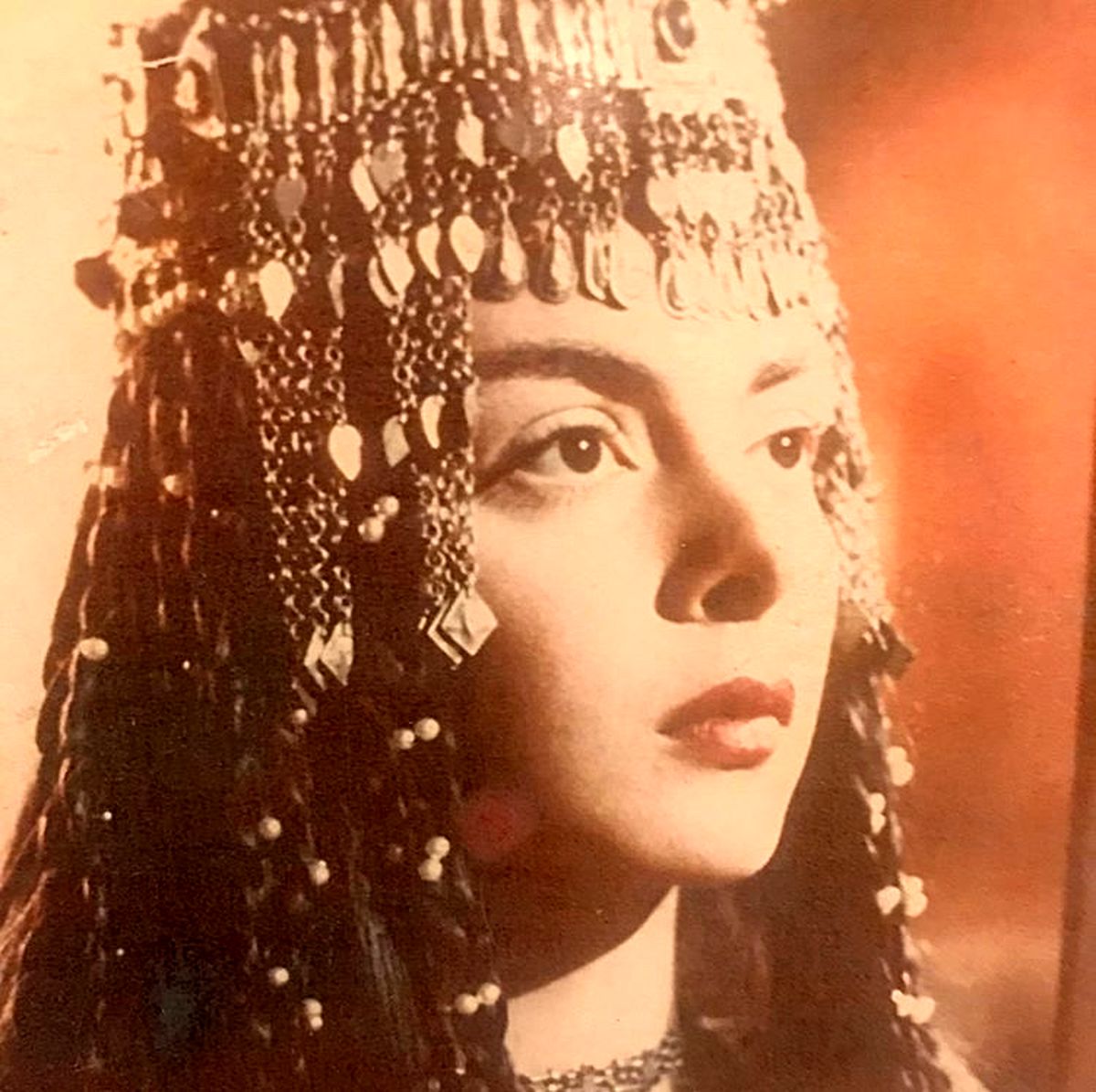 افسانه بایگان در جوانی + عکس
