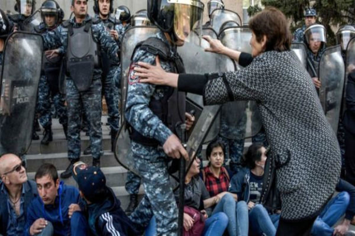 واکنش اتحادیه‌اروپا به اعتراضات در کشور ارمنستان