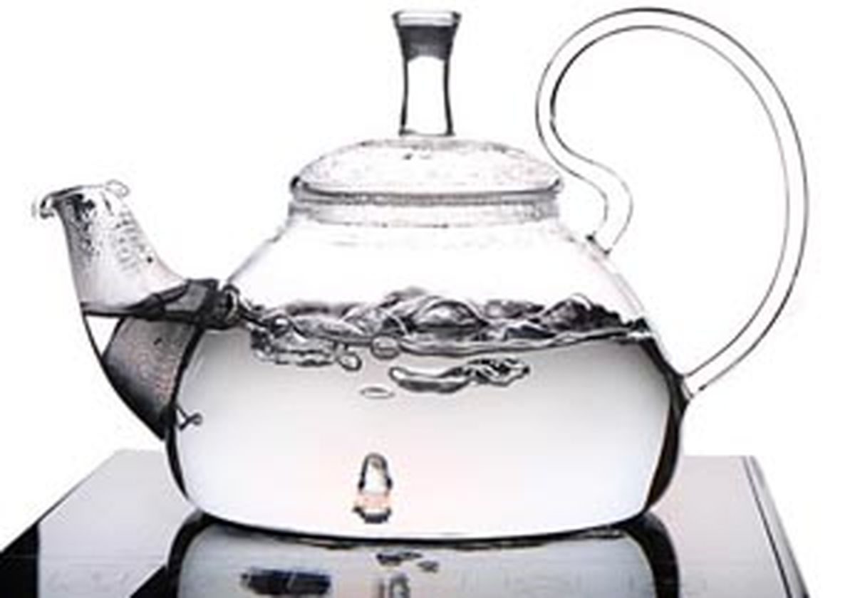 از خواص درمانی آب جوشیده‌ ولرم چه میدانید؟ 