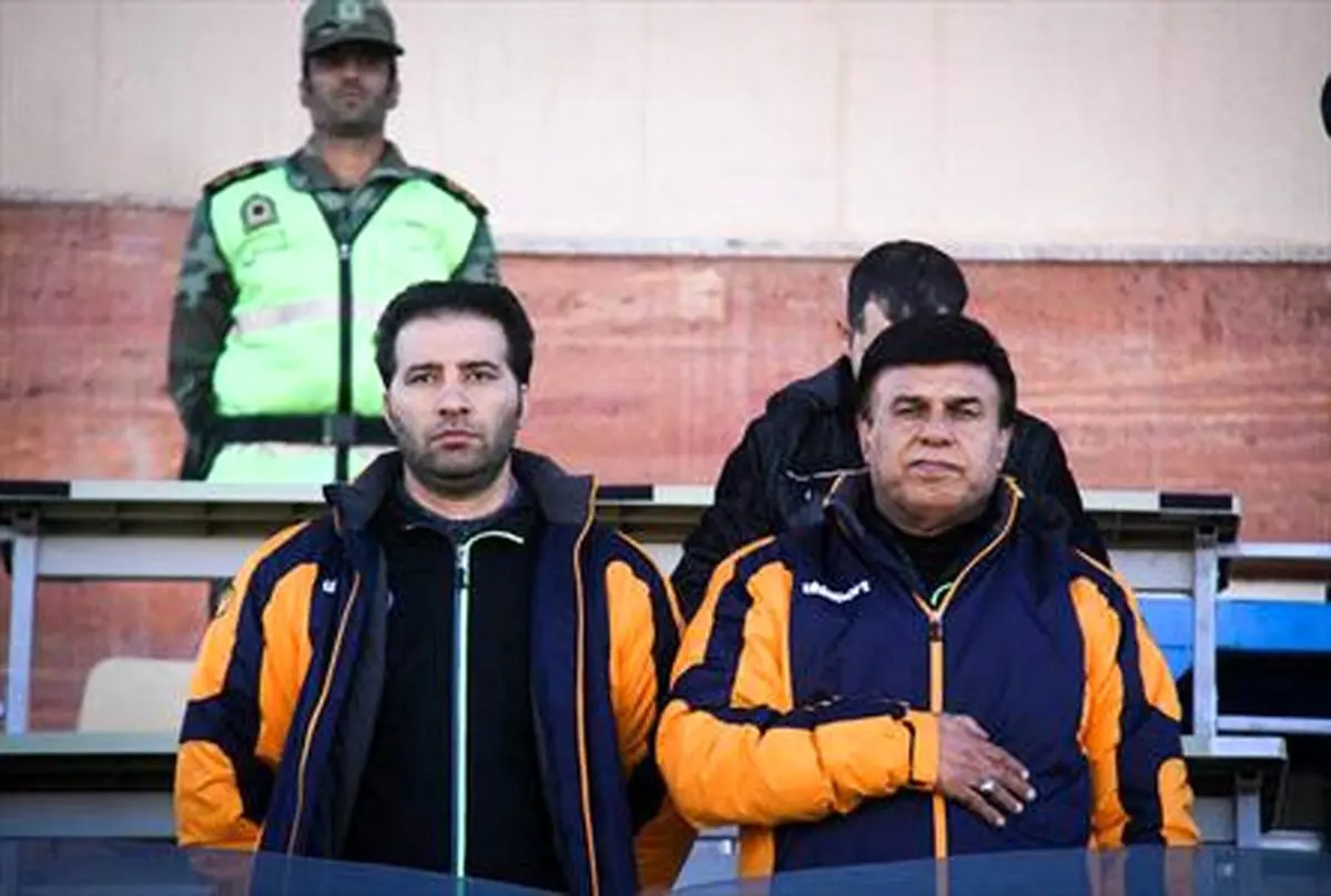 مس کرمان بدون سر مربی ماند!