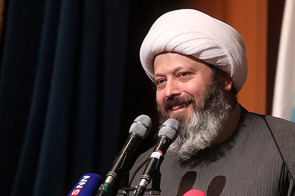 حجت الاسلام قاسمیان حسن آقامیری را آخوند صورتی خطاب کرد !+ ویدئو