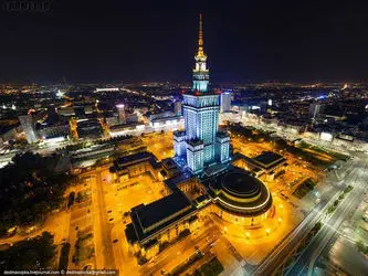 to-get-this-image-of-the-palace-of-culture-and-science-the-largest-building-in-poland-and-home-to-cinemas-pools-museums-libraries-theaters-and-concert-halls-in-warsaw-the-two-entered-a-nearby-building-1