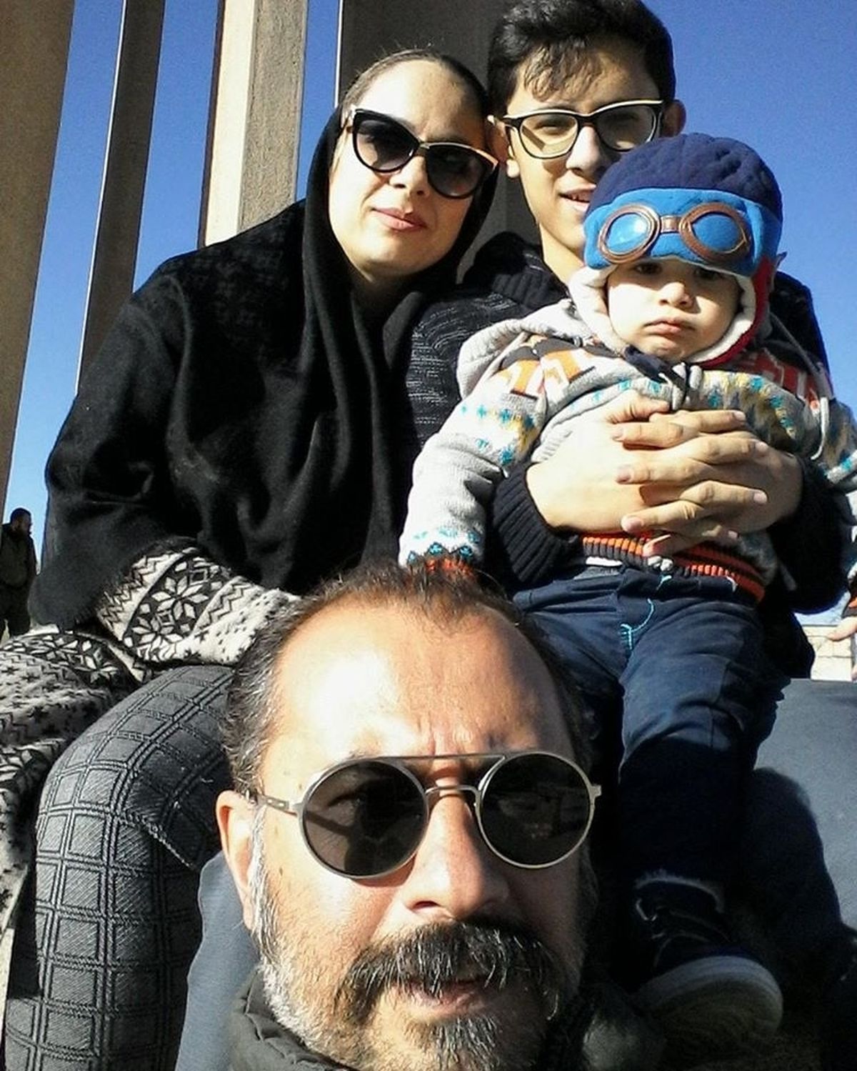 بدل مایلی کهن و خانواده اش+عکس